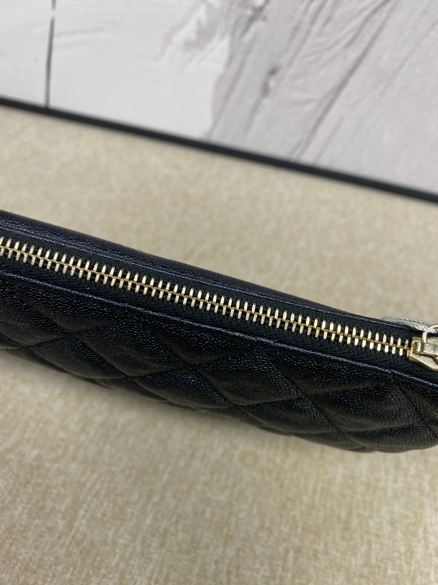 Chanel - Quilted Clutch Bag - Grained Calfskin Leather - Black with Gold-Tone Hardware - (Medium)