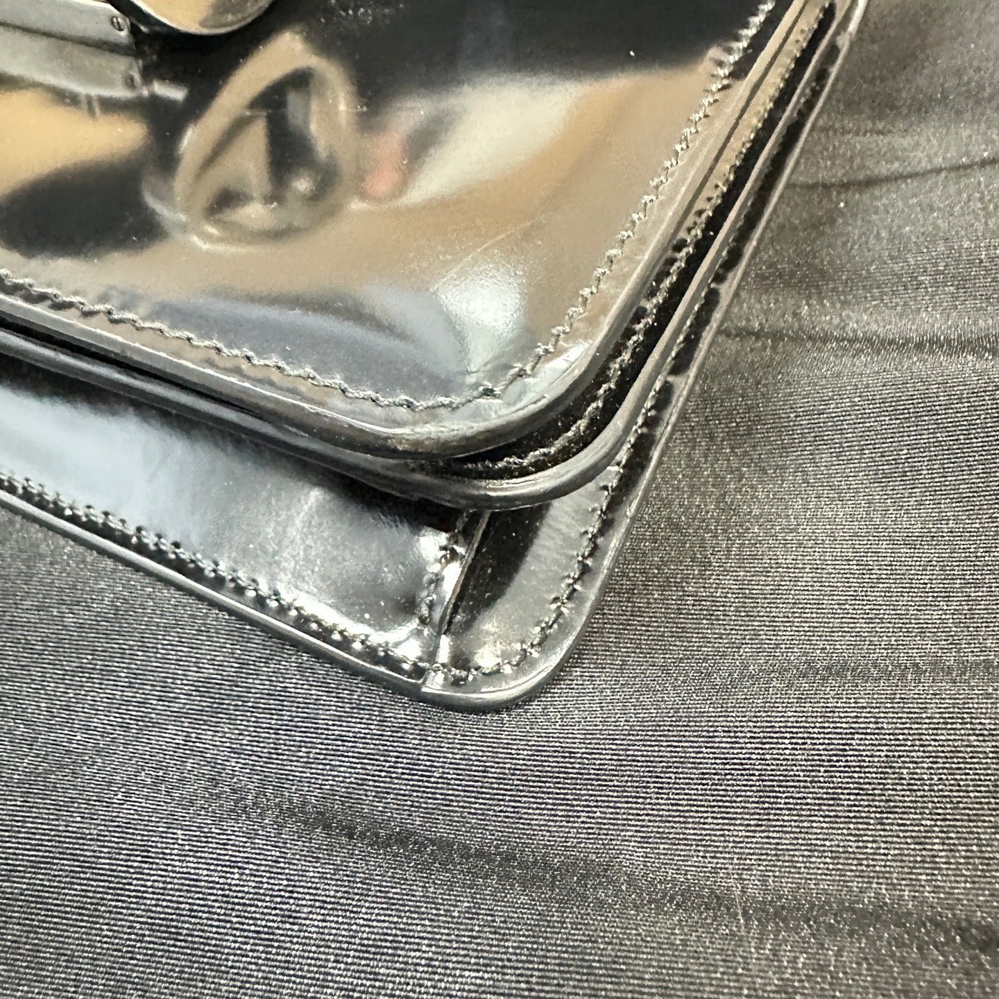 Gucci - Interlocking G Accordion Flap Bag - Patent leather - Black - (mini)