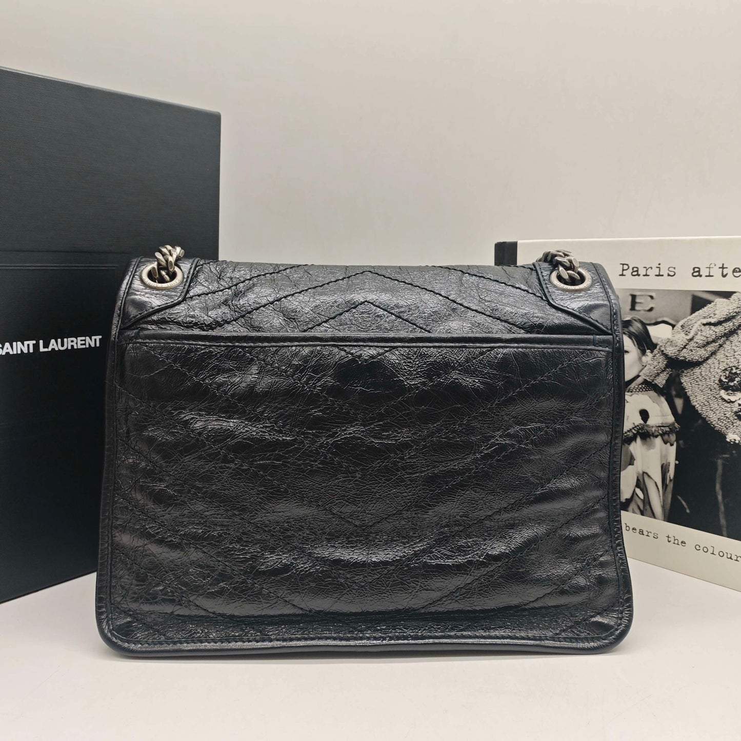 Saint Laurent - Niki Medium Chain Bag - Aged crinkled calfskin leather - Black - (Medium)