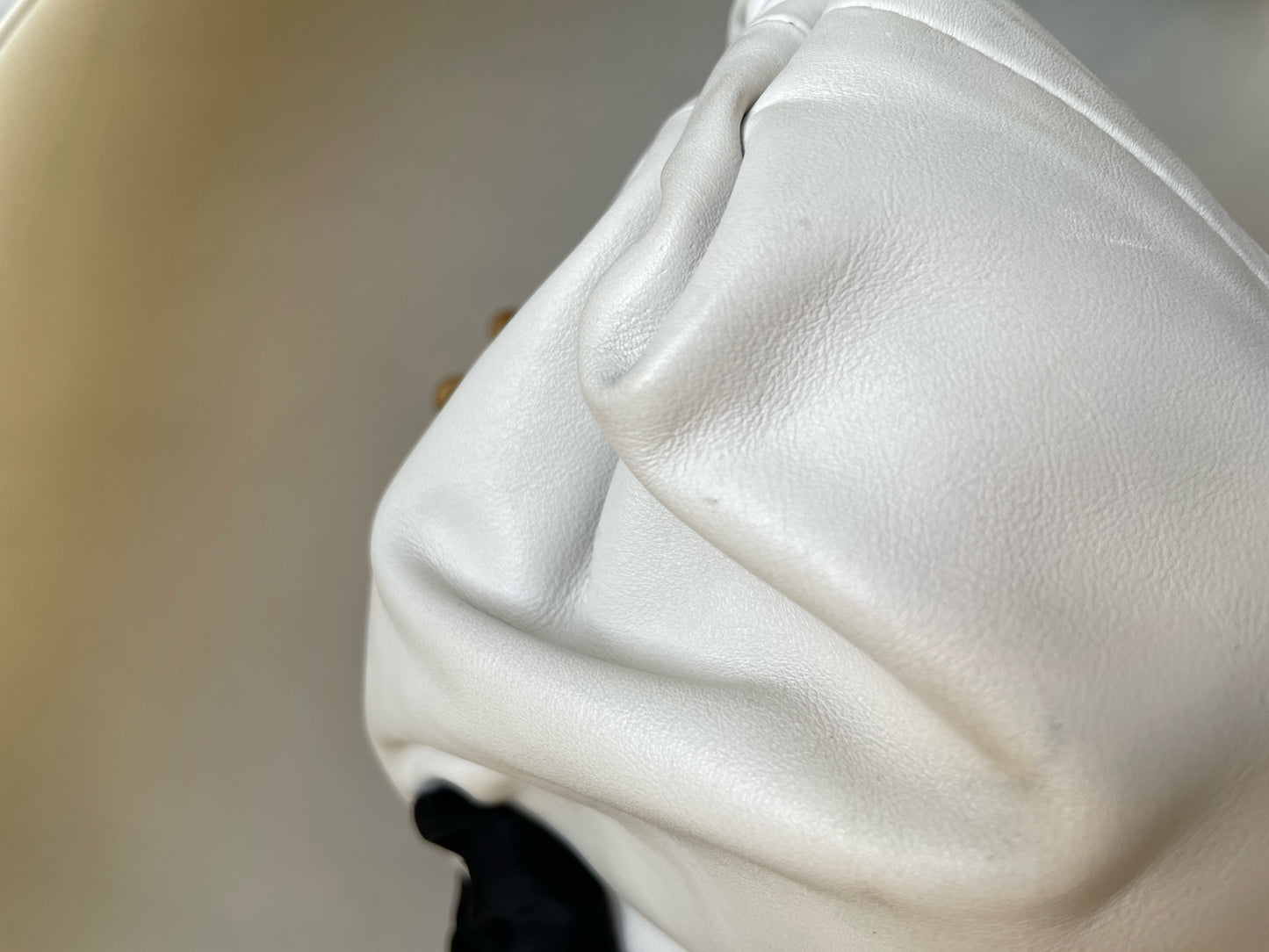 Bottega Veneta - The Chain Pouch - Leather - White - (medium)