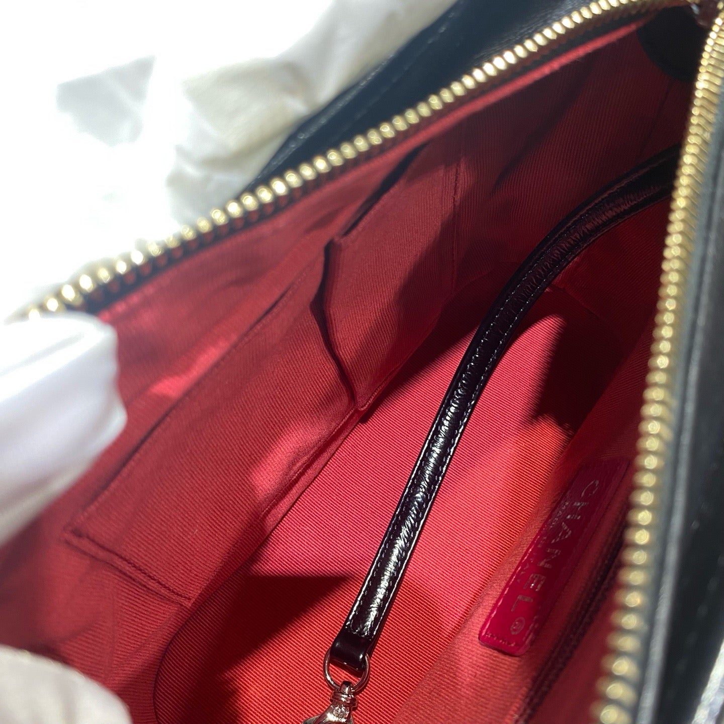Chanel - Gabrielle Hobo Bag Small - Aged calfskin and smooth calfskin leather - Black - (small)