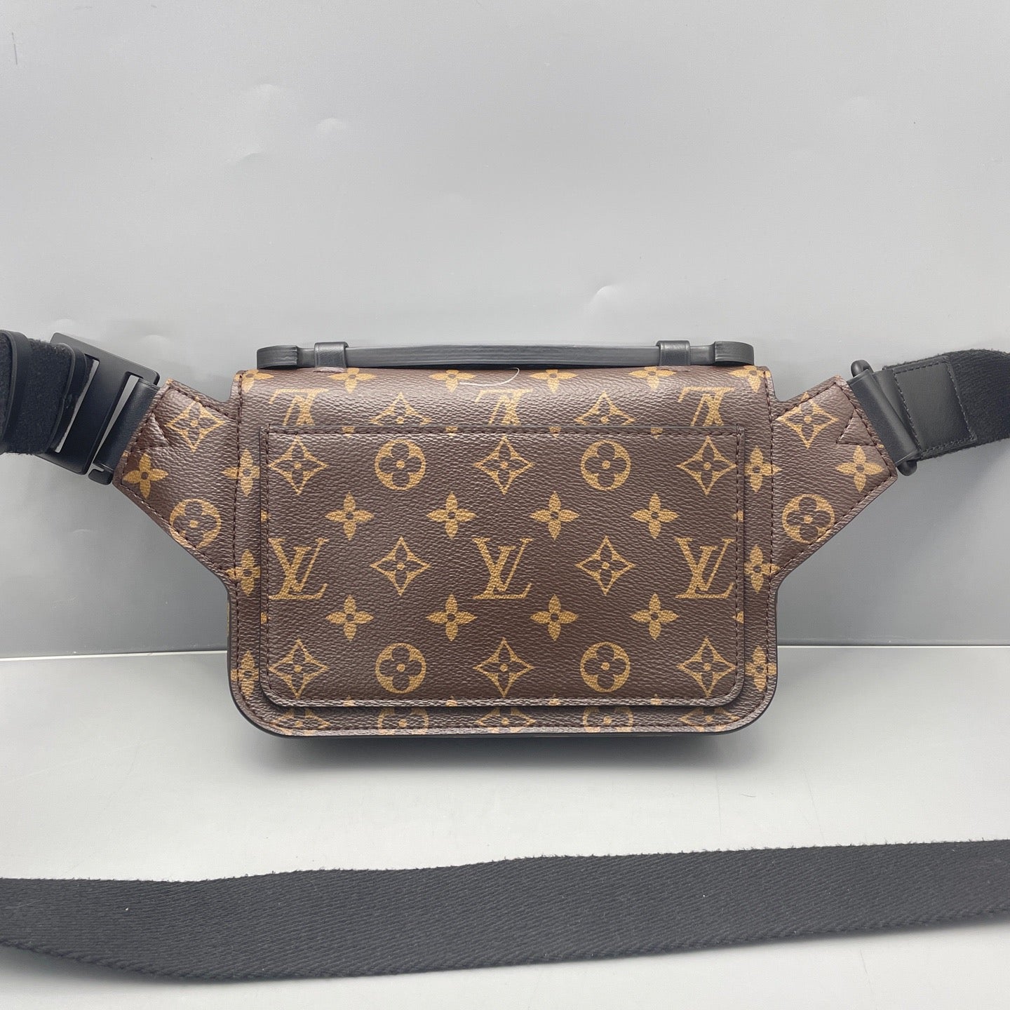Louis Vuitton - S-Lock Messenger Belt Bag - Monogram coated canvas with leather trim - Brown - (small)