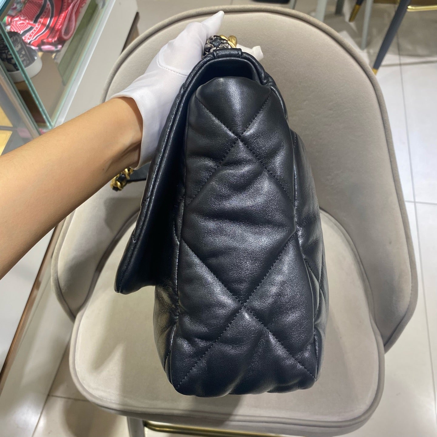 Chanel - 19 Bag Maxi - Lambskin leather - Black - (Large)