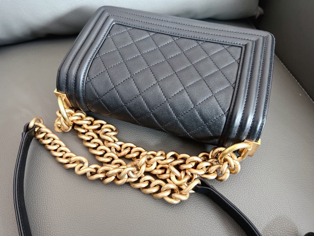 Chanel - Boy Bag - Cowhide leather - Black - (Small)
