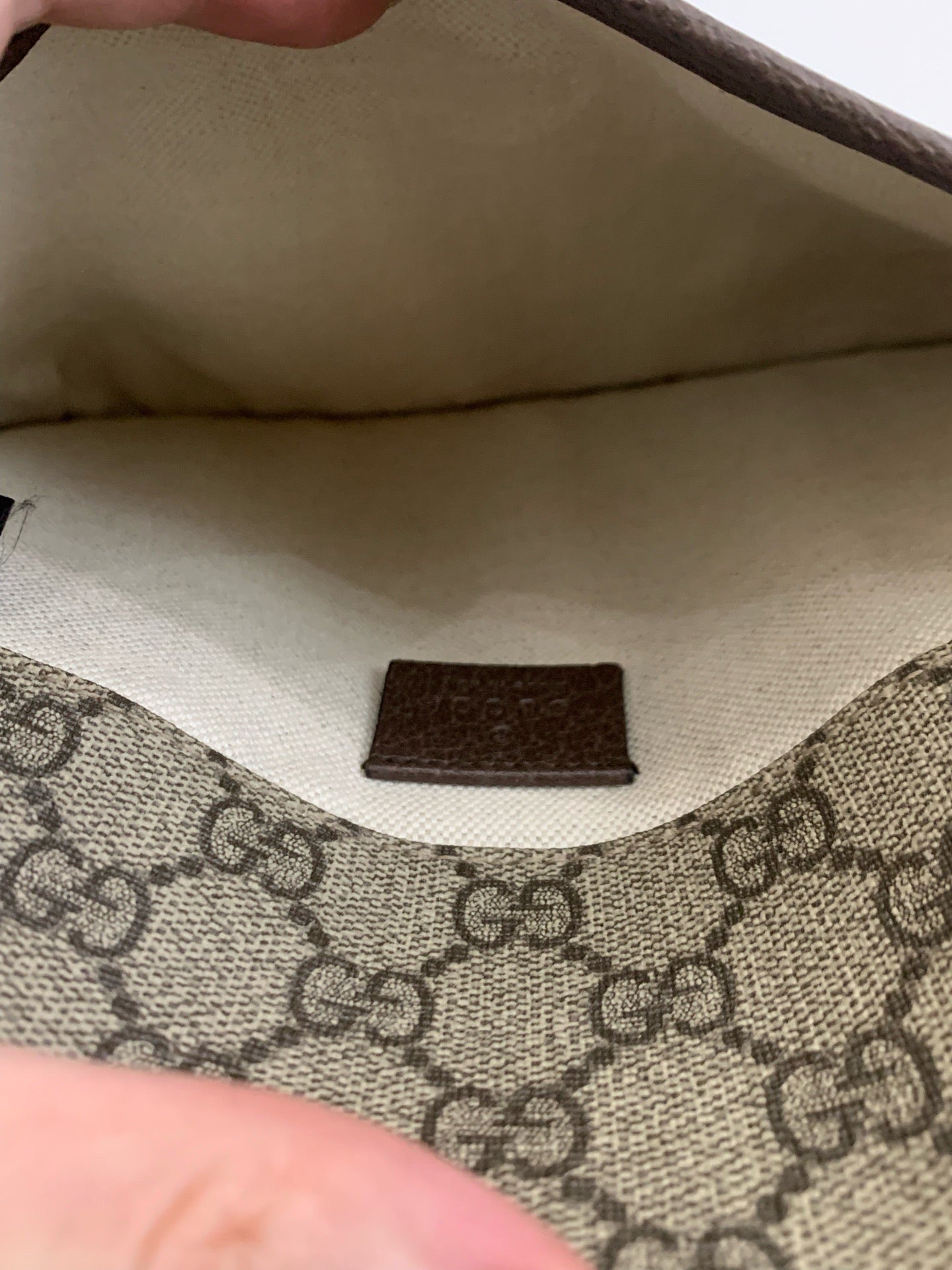Gucci - Neo Vintage Messenger Bag - GG Supreme canvas with leather trim - Ebony brown - (small)