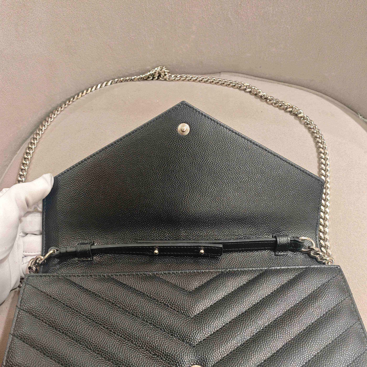 Saint Laurent - Envelope Chain Wallet - Grained leather - Black - (Mini)