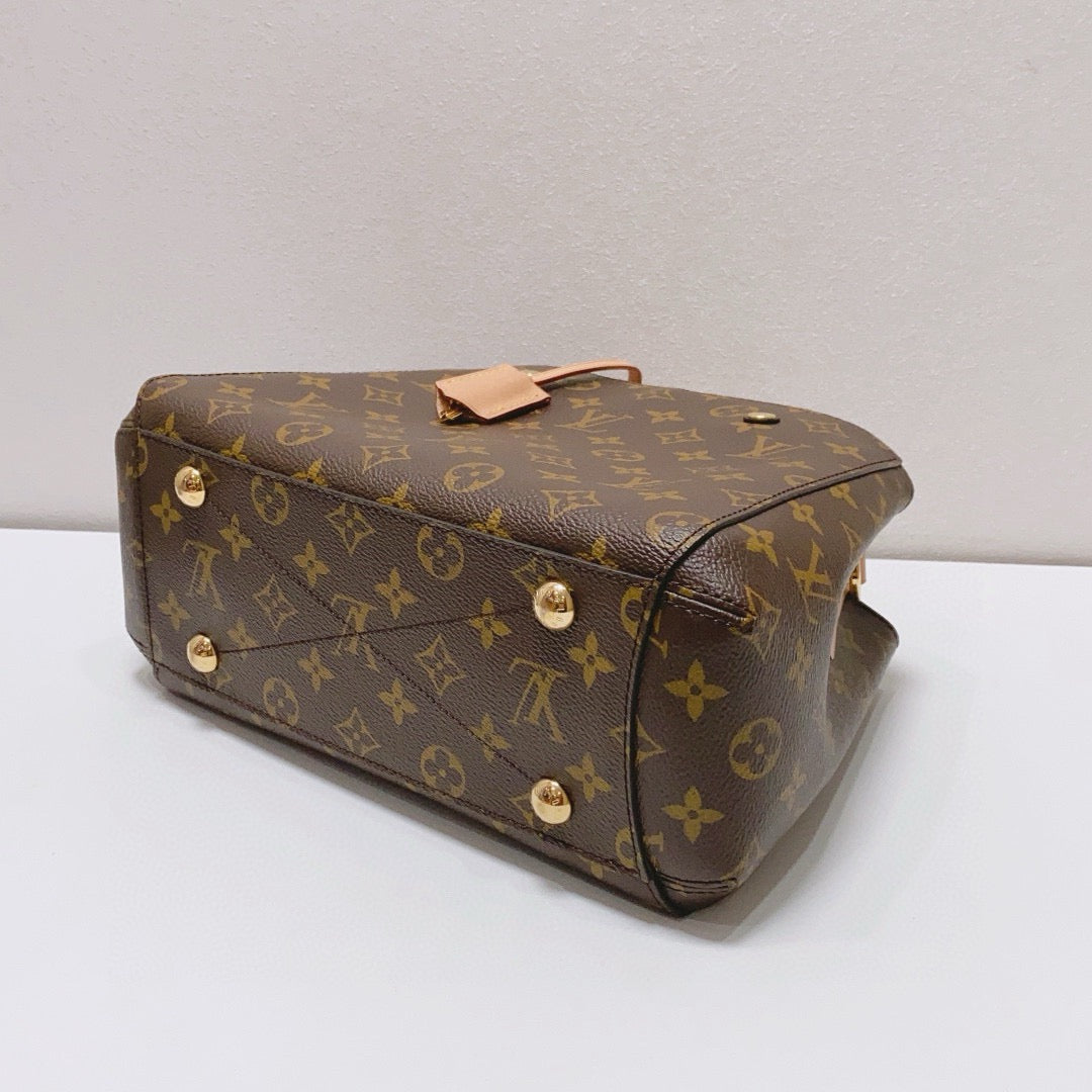 Louis Vuitton - Montaigne BB - Monogram canvas with natural cowhide leather trim - Brown - (medium)