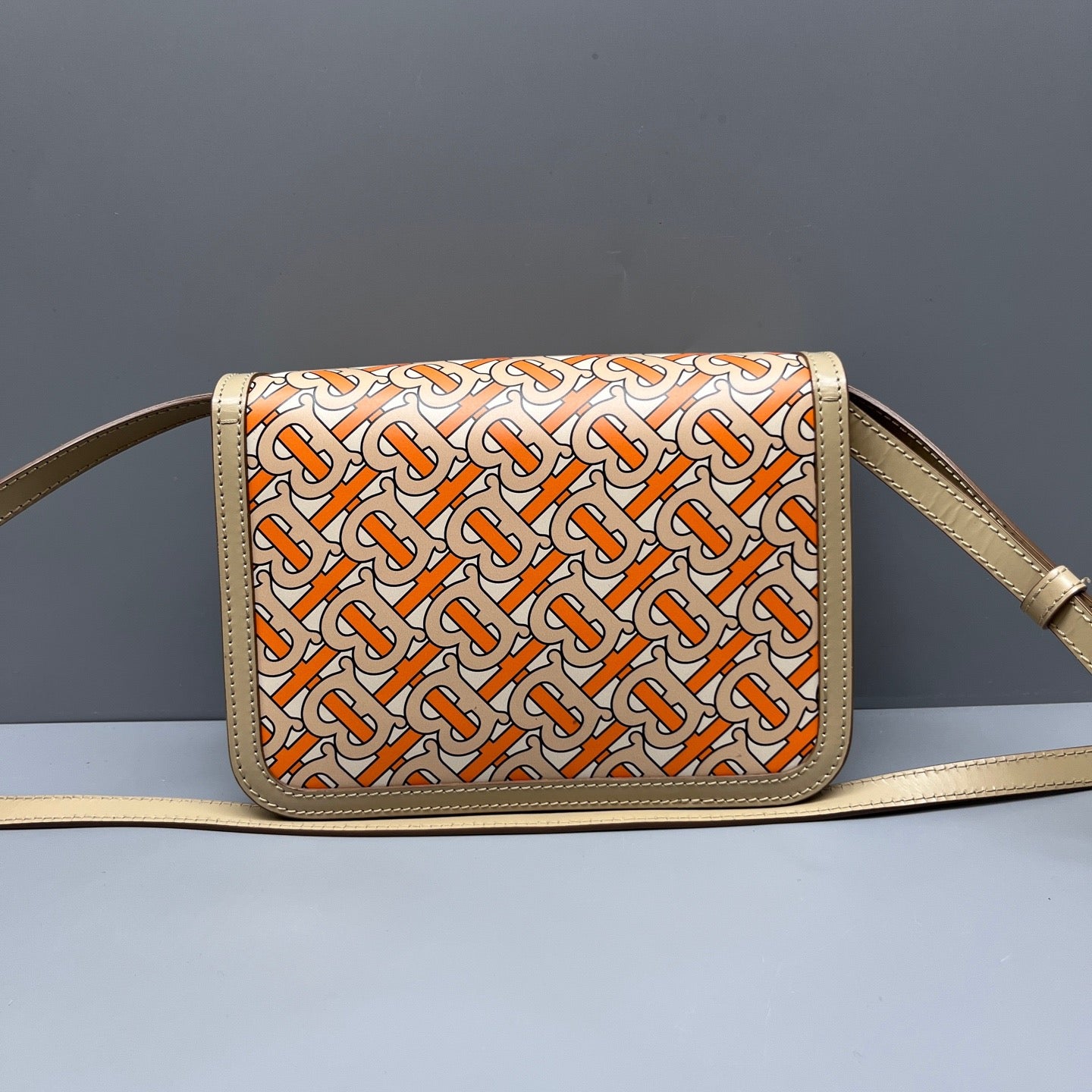 Burberry - TB Messenger Bag - Coated canvas with leather trim - Multicolour - (Small)