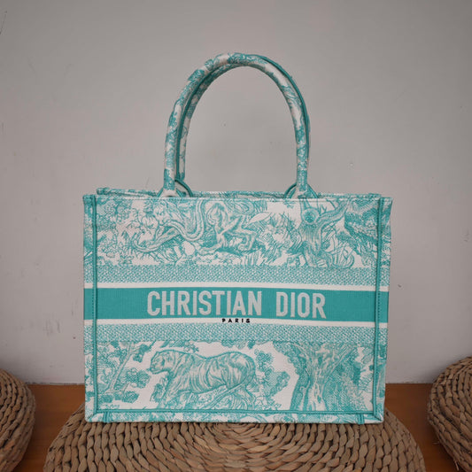 Dior - Book Tote - Embroidered Canvas - Mint Green and White - (medium)