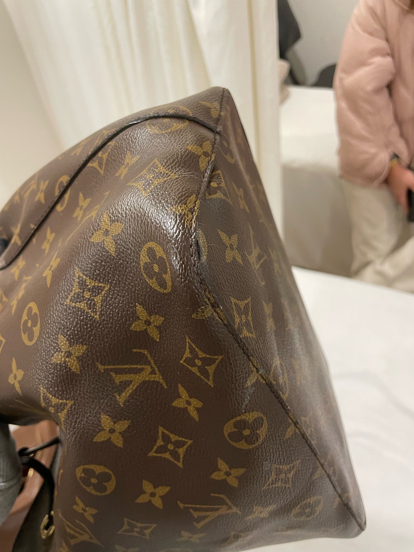 Louis Vuitton - NeoNoe MM - Monogram coated canvas with leather trim - Brown - (medium)
