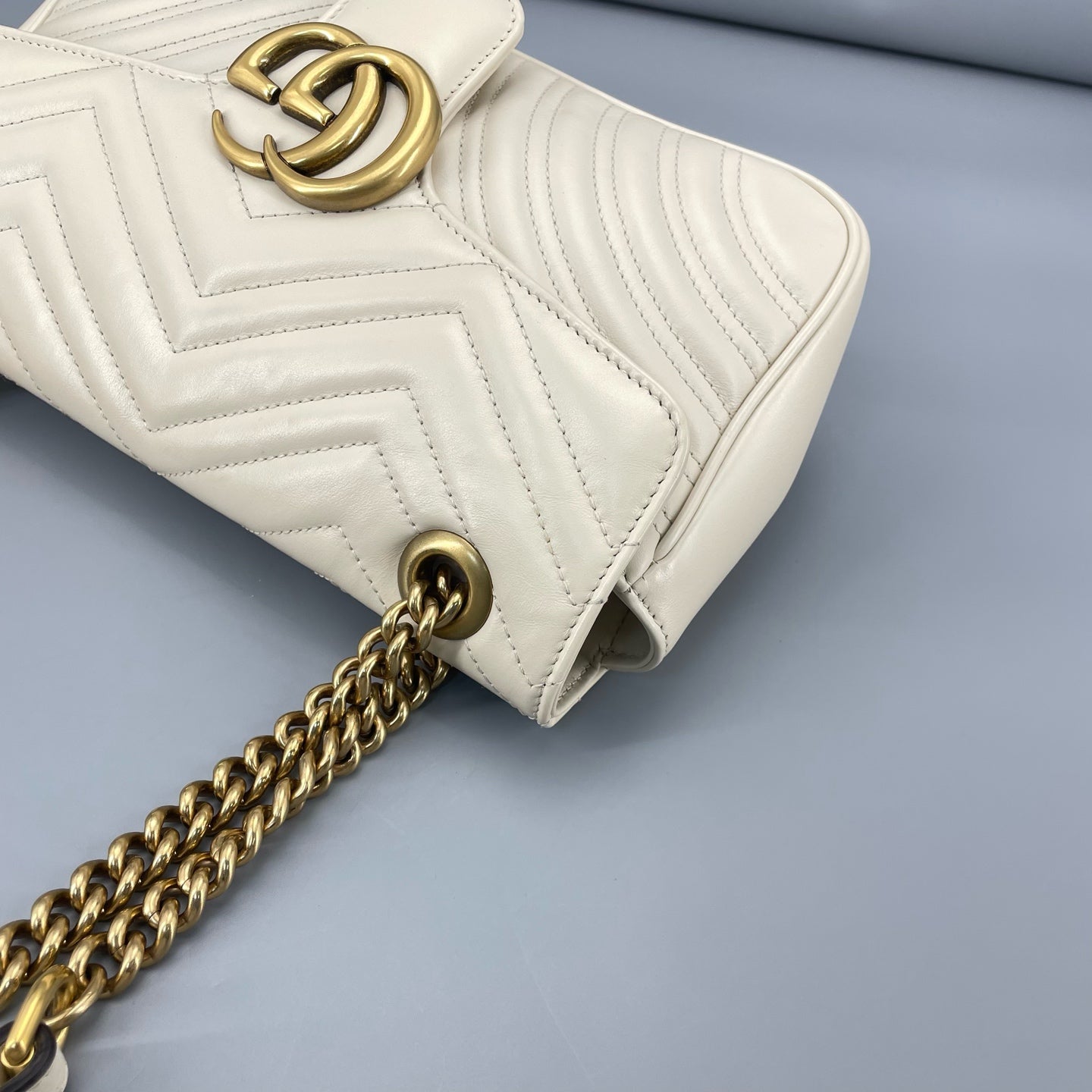 Gucci - GG Marmont Small Matelassé Shoulder Bag - Leather - White - (Small)