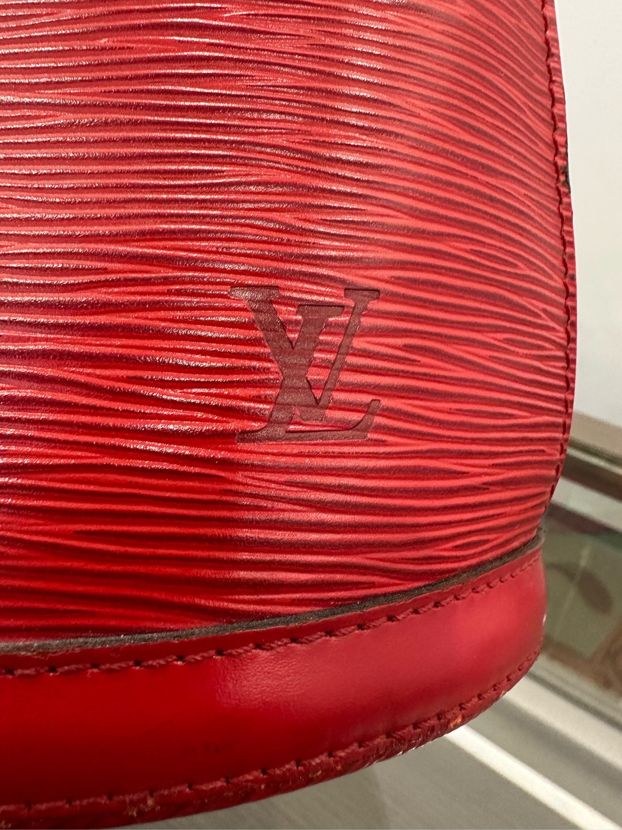 Louis Vuitton - Cluny - Epi leather - Red - (Medium)