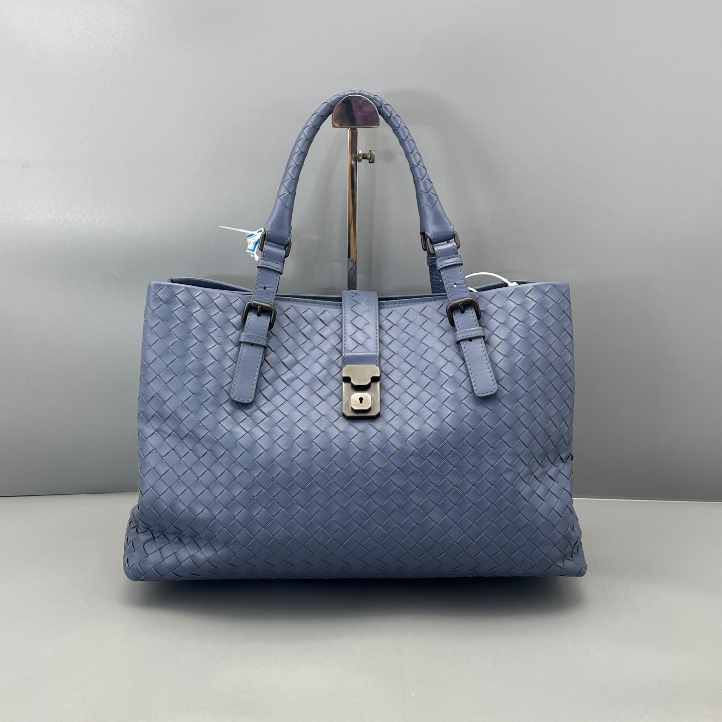 Bottega Veneta - Intrecciato Woven Tote - Intrecciato woven leather - Light Blue - (Large)