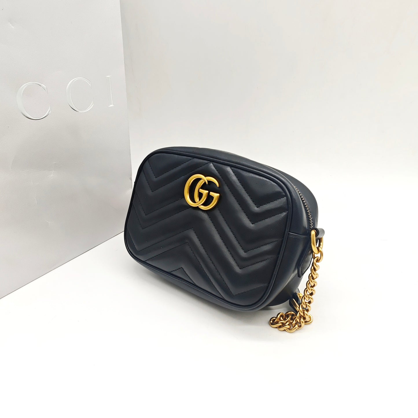 Gucci - Marmont Mini Camera Bag - Matelassé leather - Black - (mini)