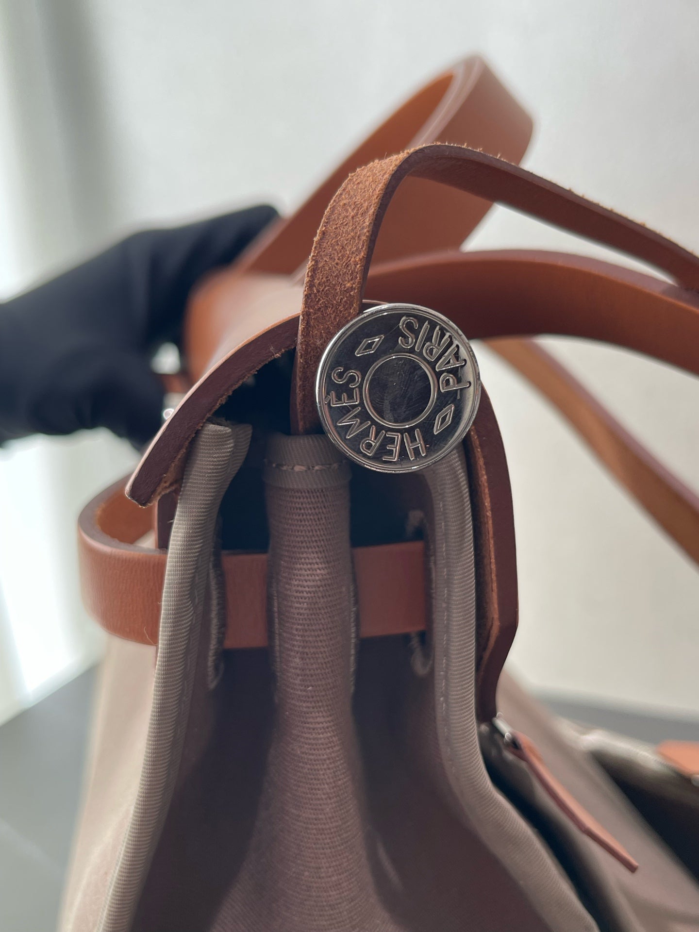 Hermès - Herbag Zip 31 - Canvas and Leather - Caramel Brown and Elephant Grey - (Medium)