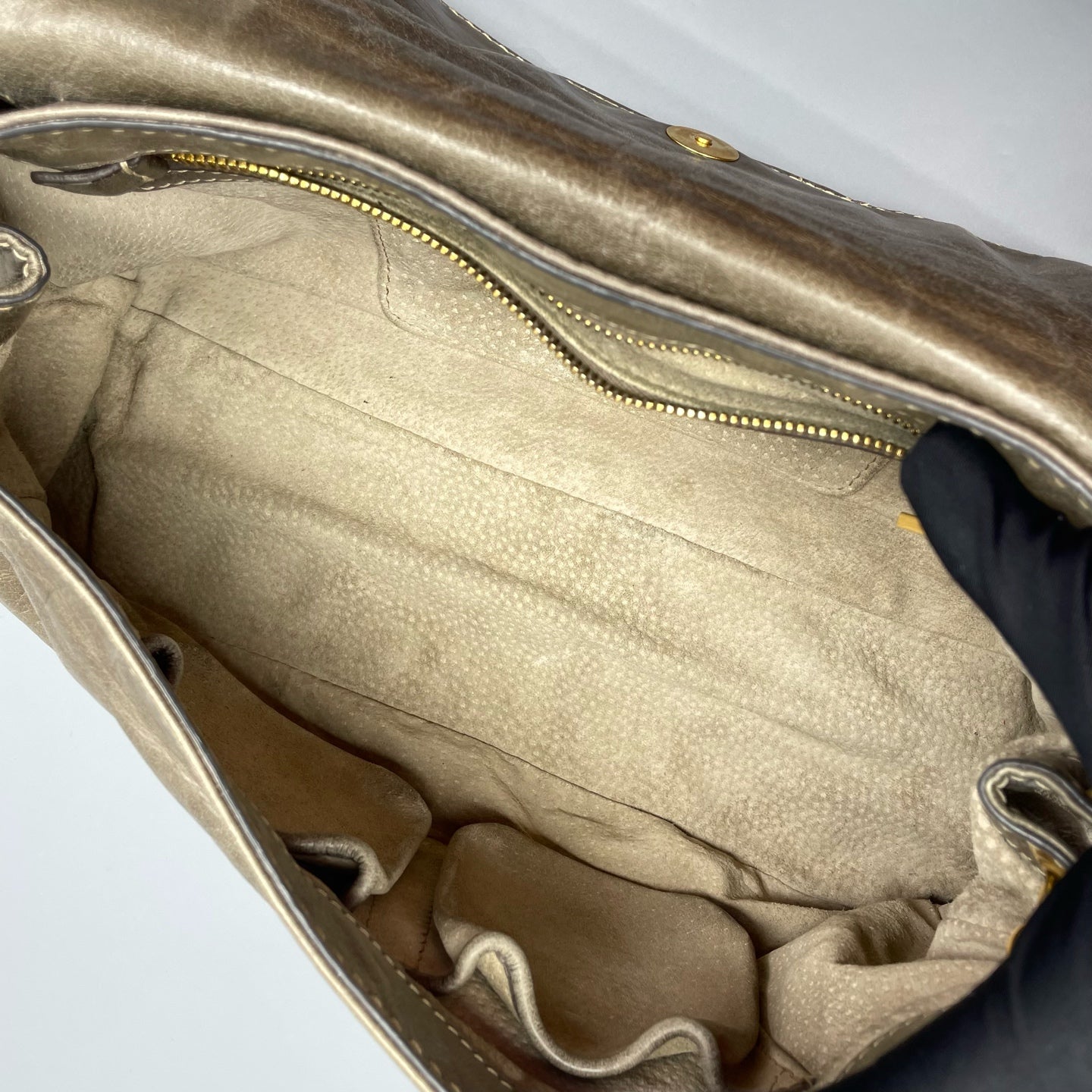 Prada - Flap Shoulder Bag with Chain - Distressed Leather - Grey - (Medium)