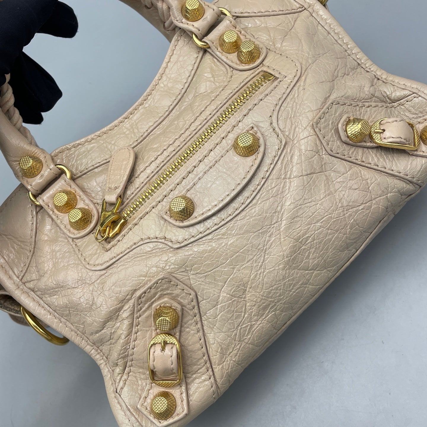 Balenciaga - Classic City Mini - Crinkled lambskin leather - Beige with Gold-Tone Hardware - (mini)