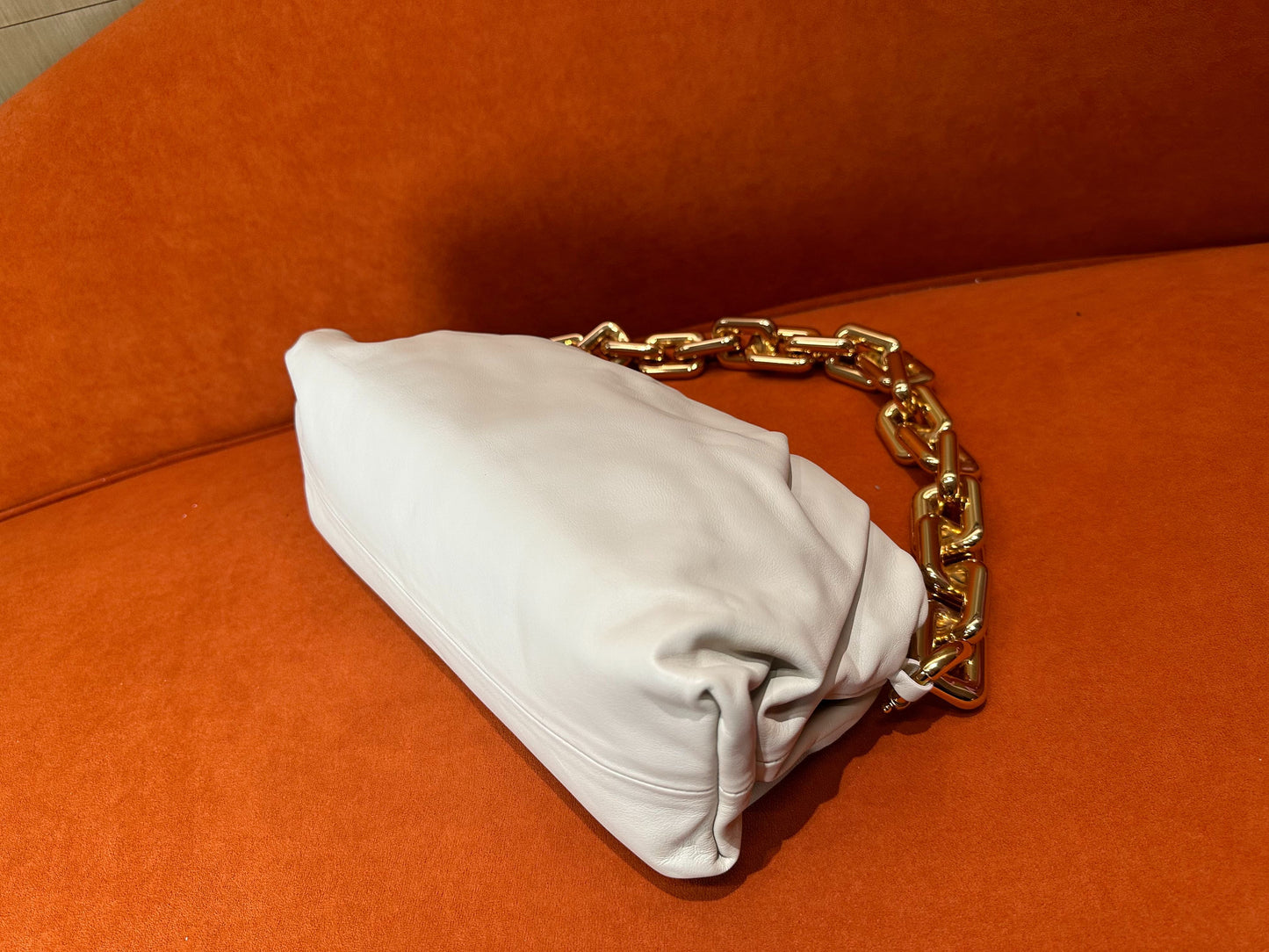 Bottega Veneta - The Chain Pouch - Leather - White - (medium)