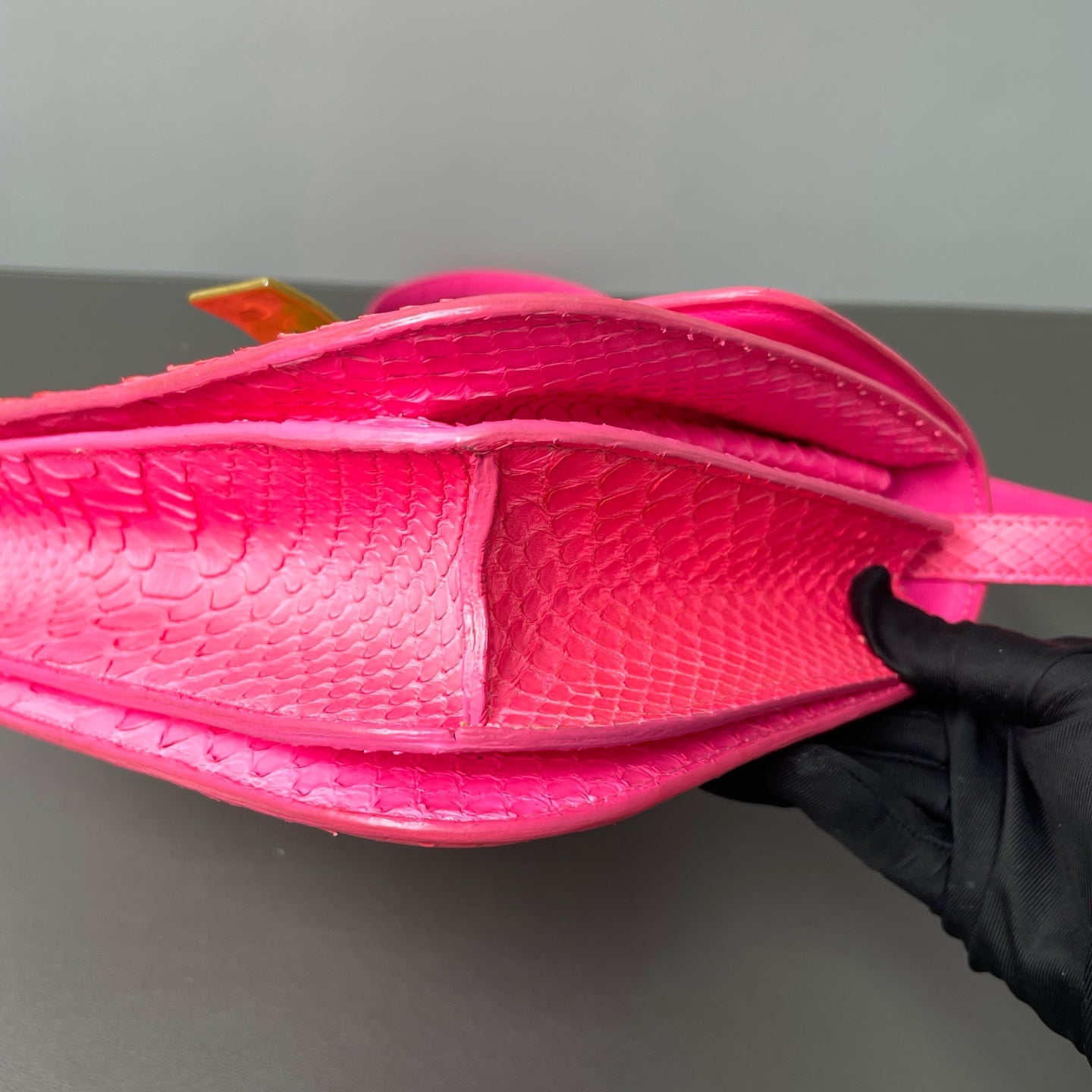 Celine - Classic Box Bag - Exotic leathers - Python - Pink - (Medium)