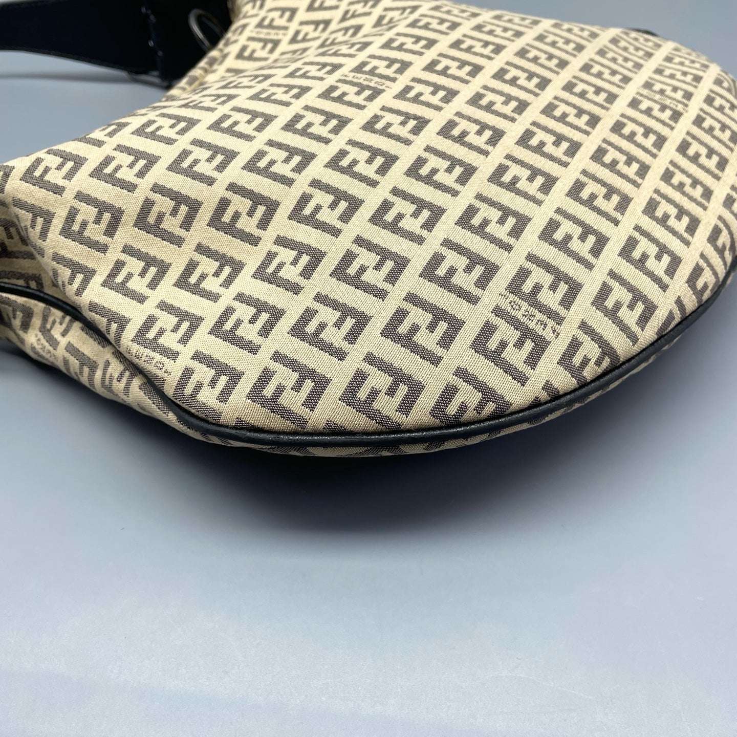 Fendi - Zucca Monogram Hobo - Canvas with Leather trim - Beige - (Medium)