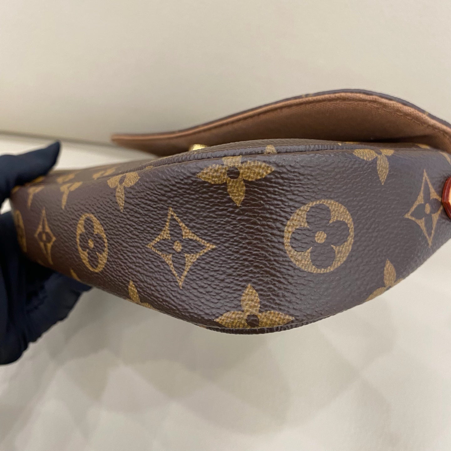 Louis Vuitton - Ivy Pochette - Monogram coated canvas with natural cowhide leather trim - Brown - (mini)