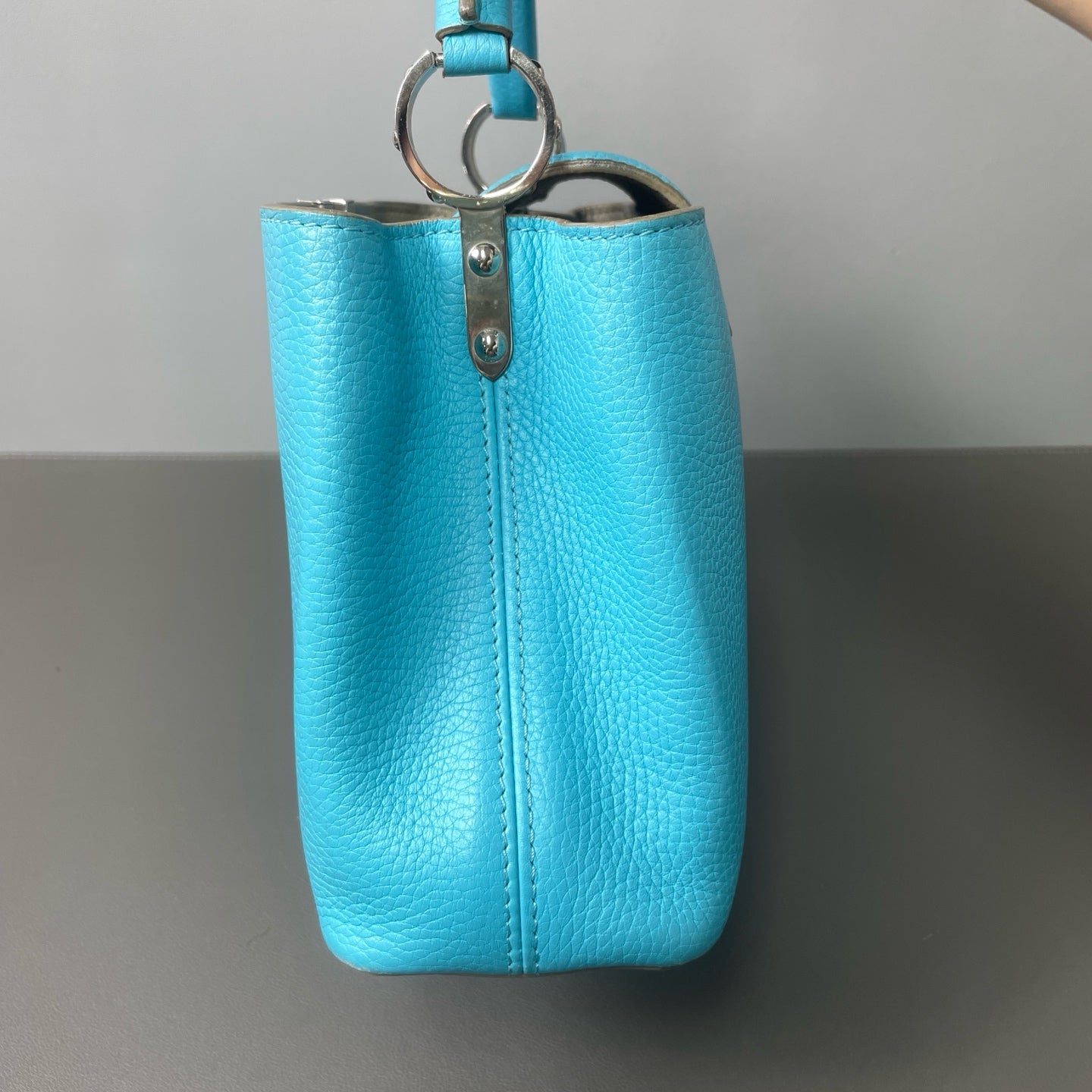Louis Vuitton - Capucines - Grained leather - Blue - (small)