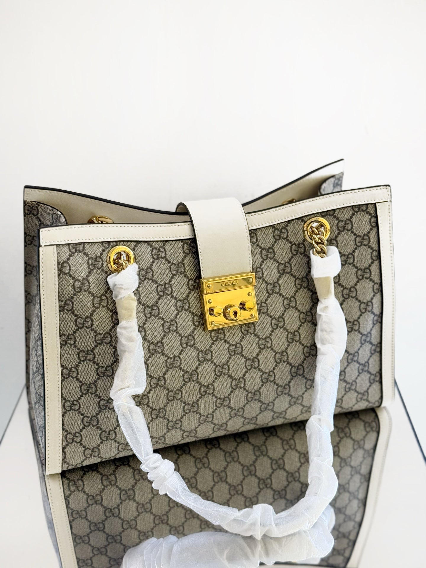 Gucci - Padlock - GG Supreme coated canvas with leather trim - Beige, Brown and White - (medium)