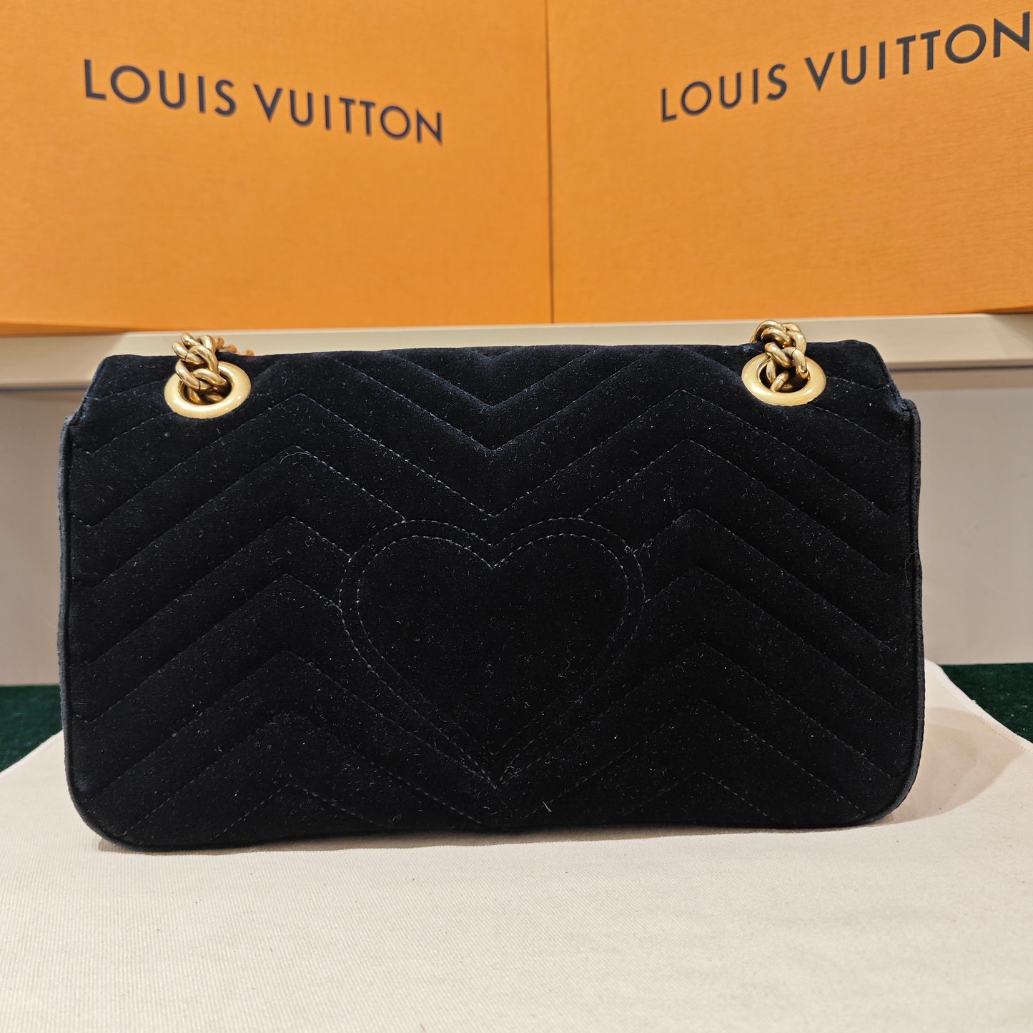 Gucci - GG Marmont Matelassé Shoulder Bag - Velvet - Black - (Medium)