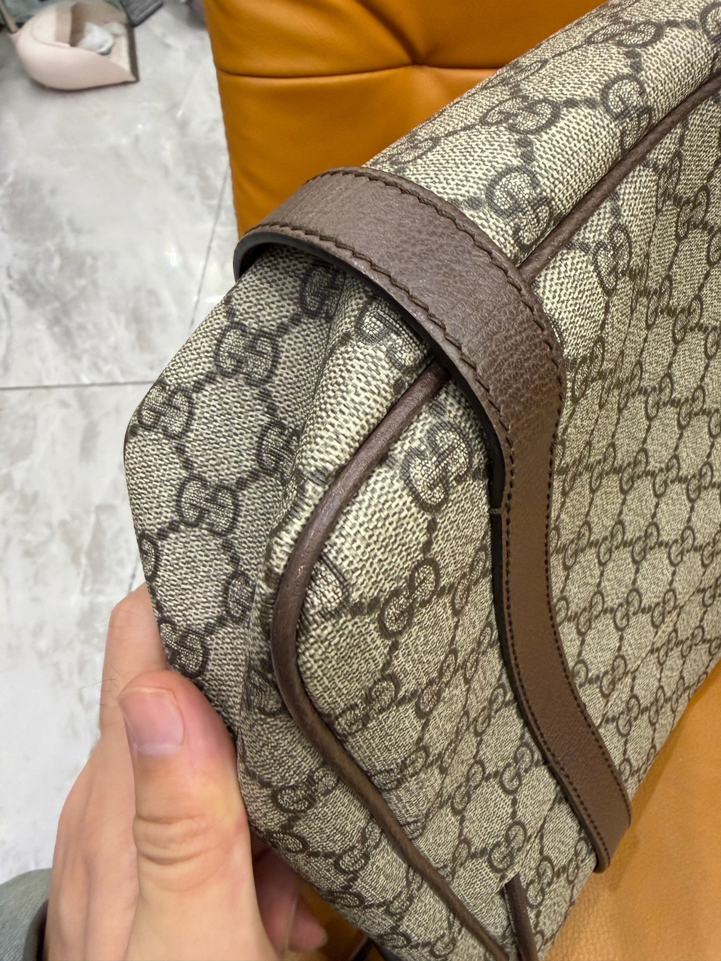 Gucci - Retro GG Messenger Bag - GG Supreme canvas with leather trim - Beige and Brown - (medium)