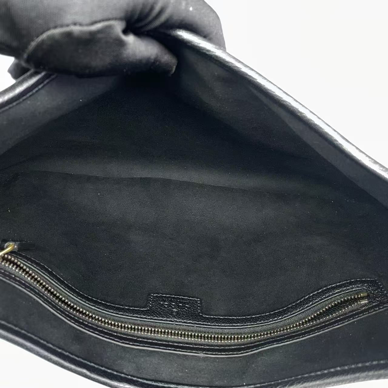 Gucci - Crescent Shoulder Bag - Leather - Black - (medium)