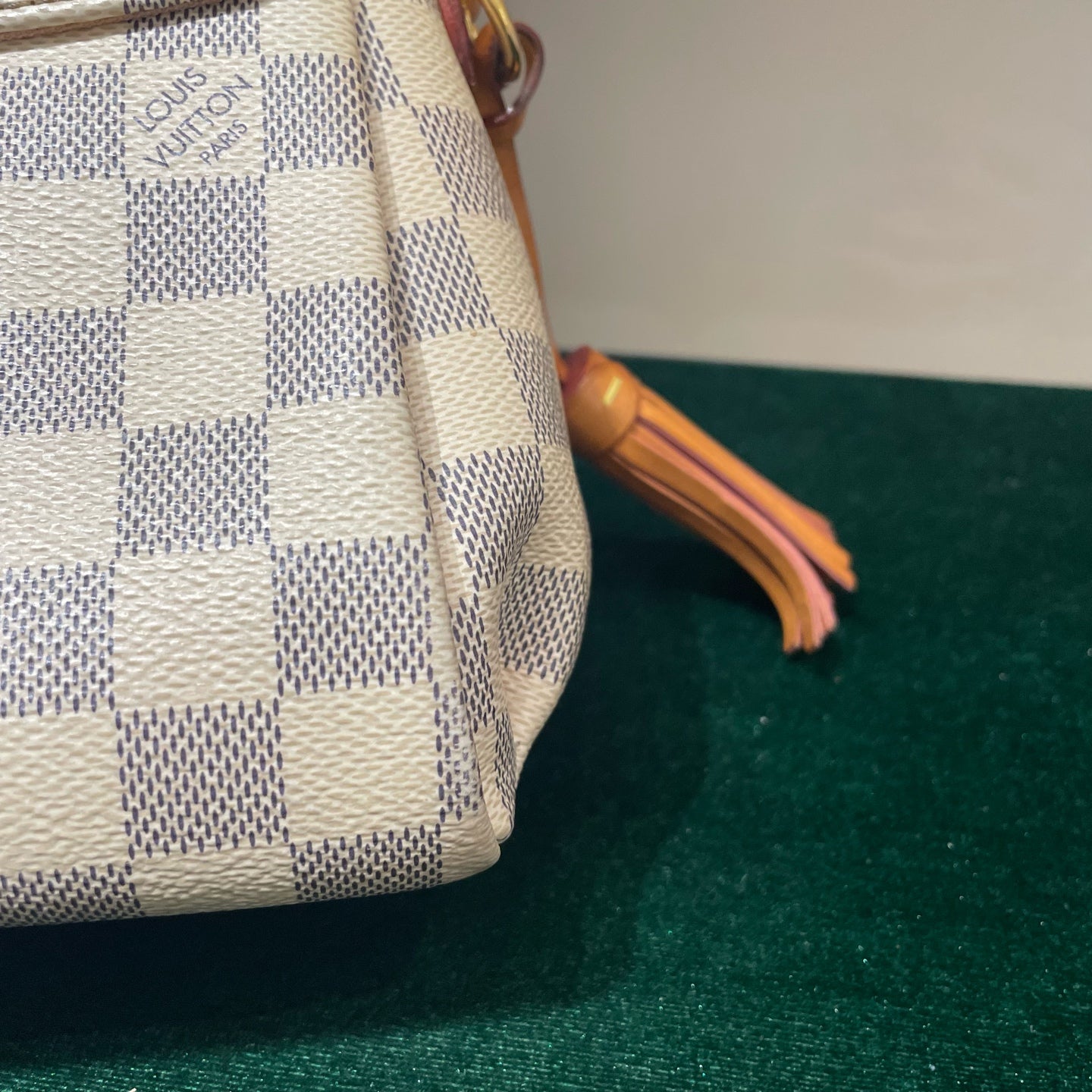 Louis Vuitton - Pallas Tassel - Damier Azur coated canvas with Vachetta leather trim - White - (Small)