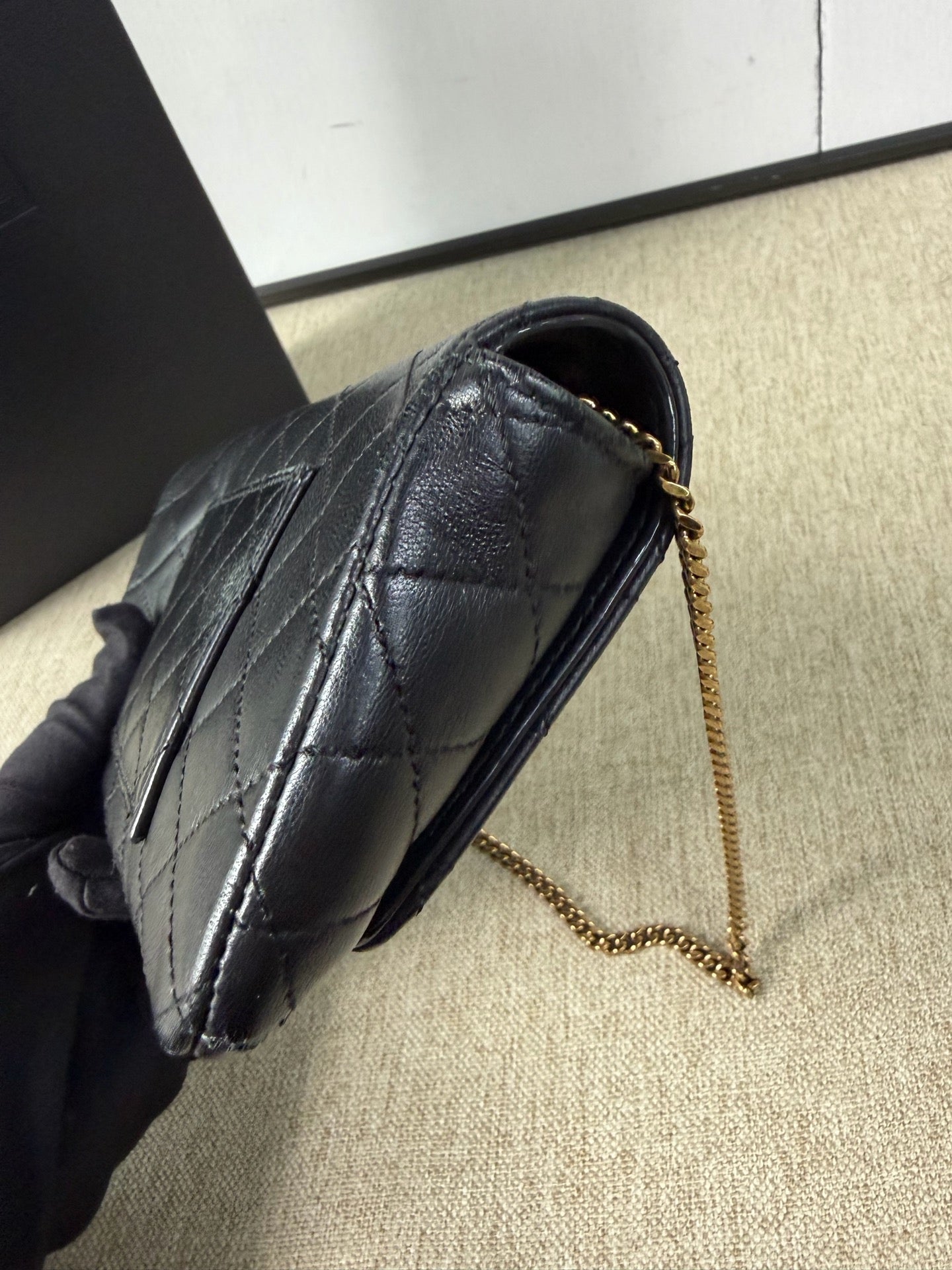 Saint Laurent - Gaby Envelope Chain Bag - Cowhide leather - Black with Gold-Tone Hardware - (mini)