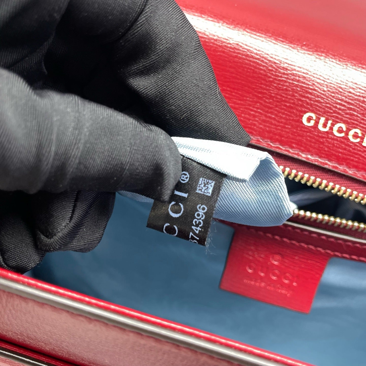 Gucci - Double G Messenger Shoulder Bag - Leather - Red with Gold-Tone Hardware - (Medium)