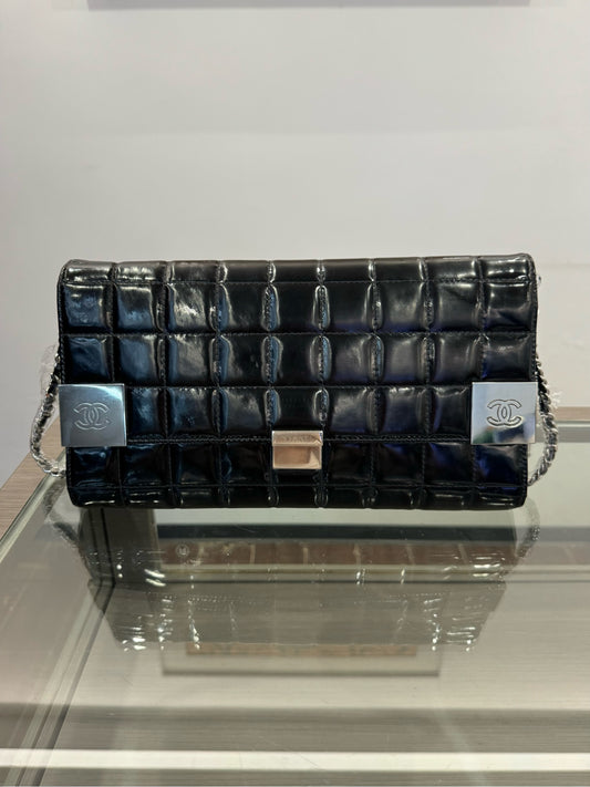 Chanel - Chocolate Bar Flap Bag - Patent leather - Black - (Medium)
