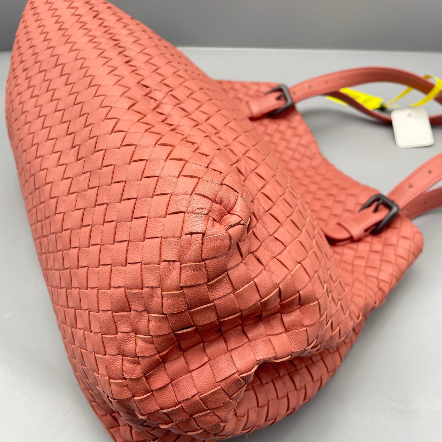 Bottega Veneta - Intrecciato Woven Tote Bag - Leather - Pink - (medium)