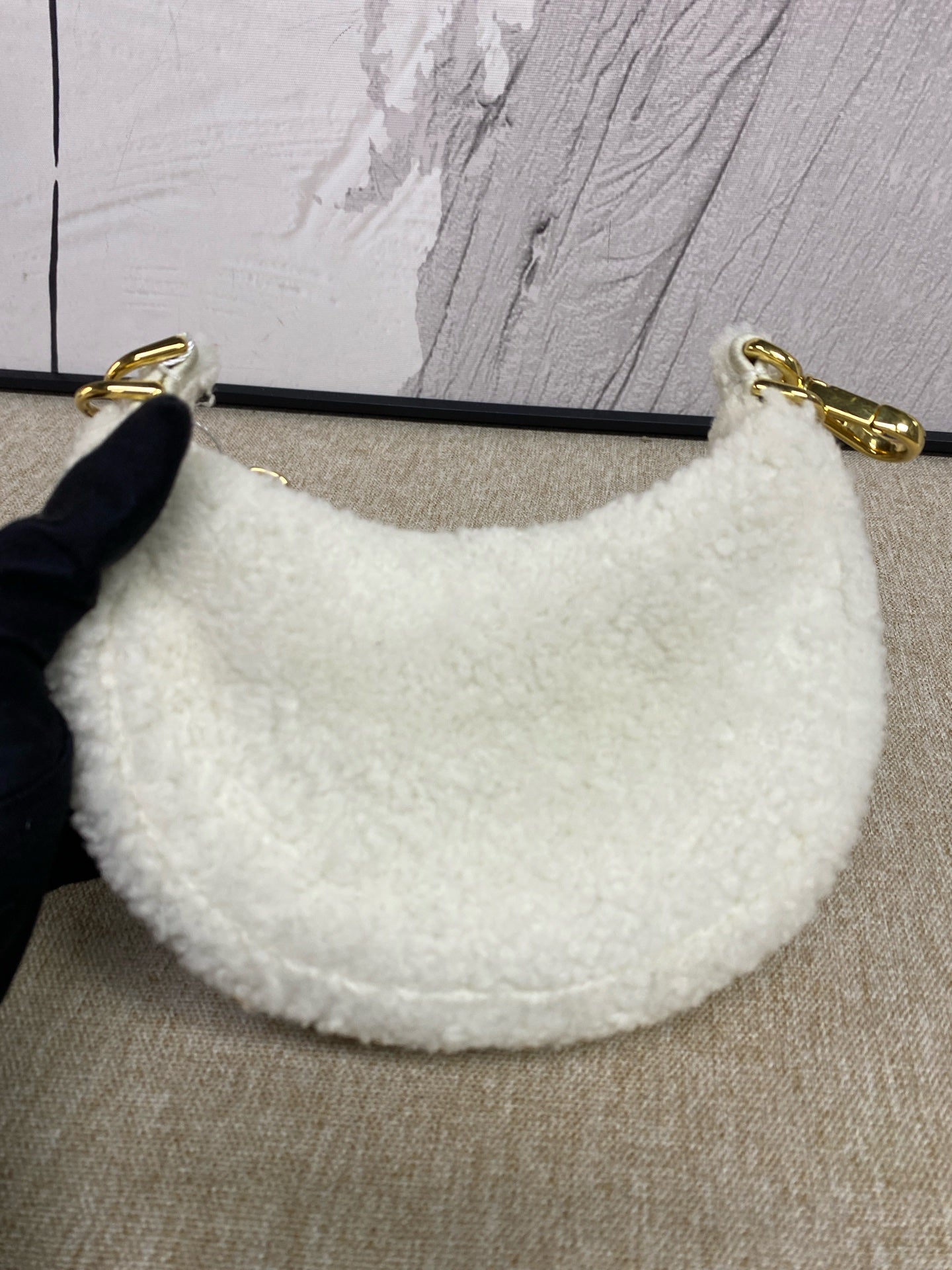Fendi - Crescent Bag CE8629 - Lambswool felt - White with Gold-Tone Hardware - (mini)