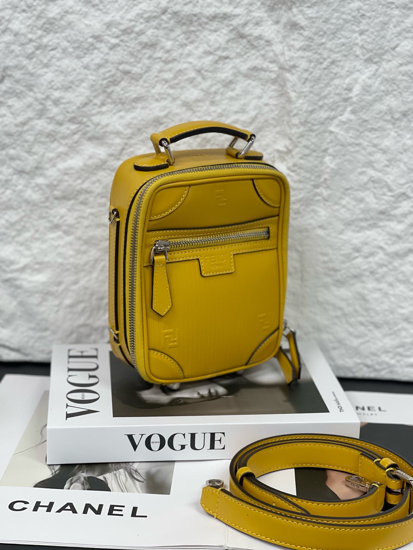 Fendi - Camera Bag Crossbody Bag - Leather - Yellow - (mini)