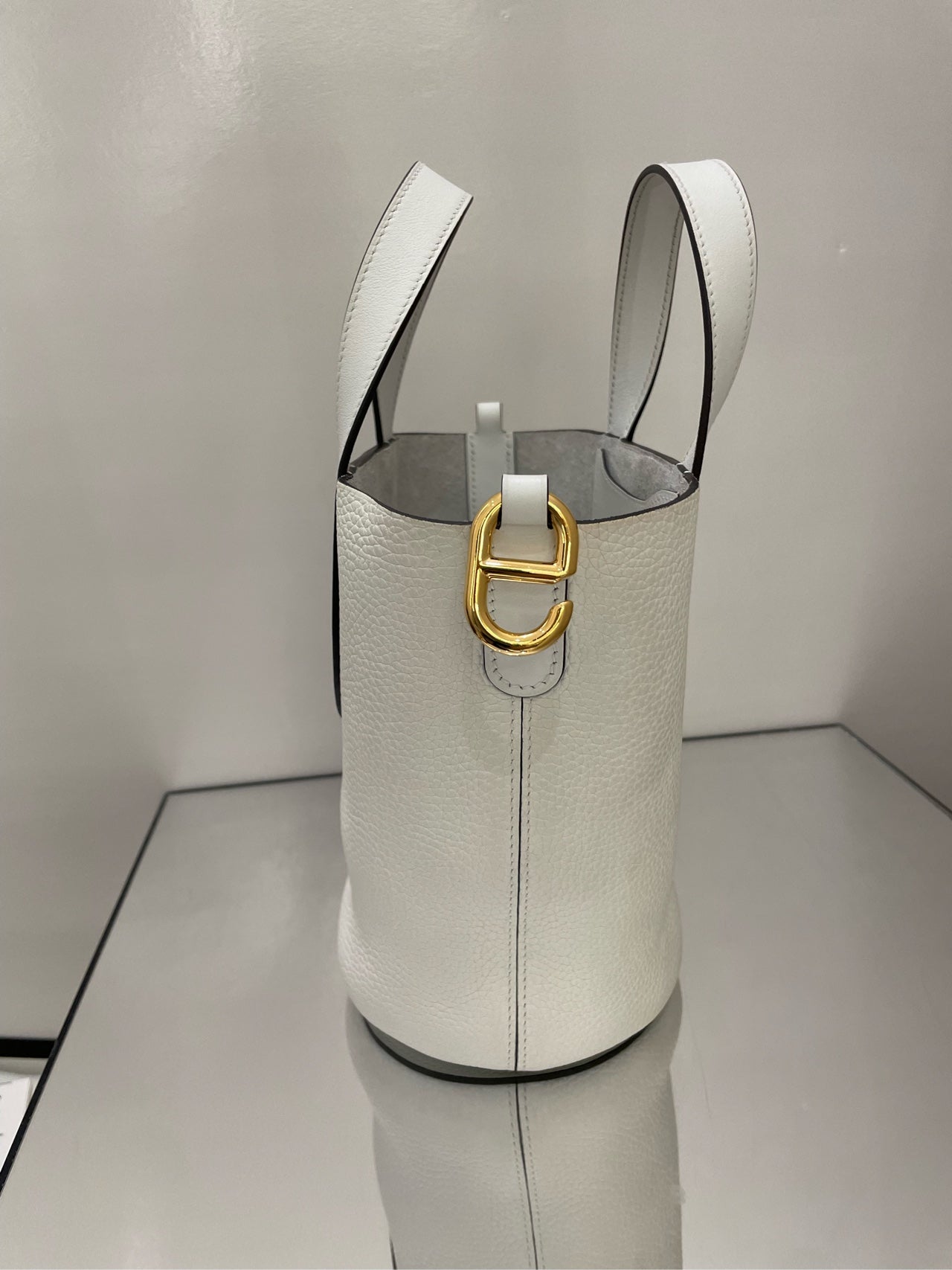 Hermès - In The Loop 18 - Taurillon Clemence leather - White with Gold-Tone Hardware - (mini)