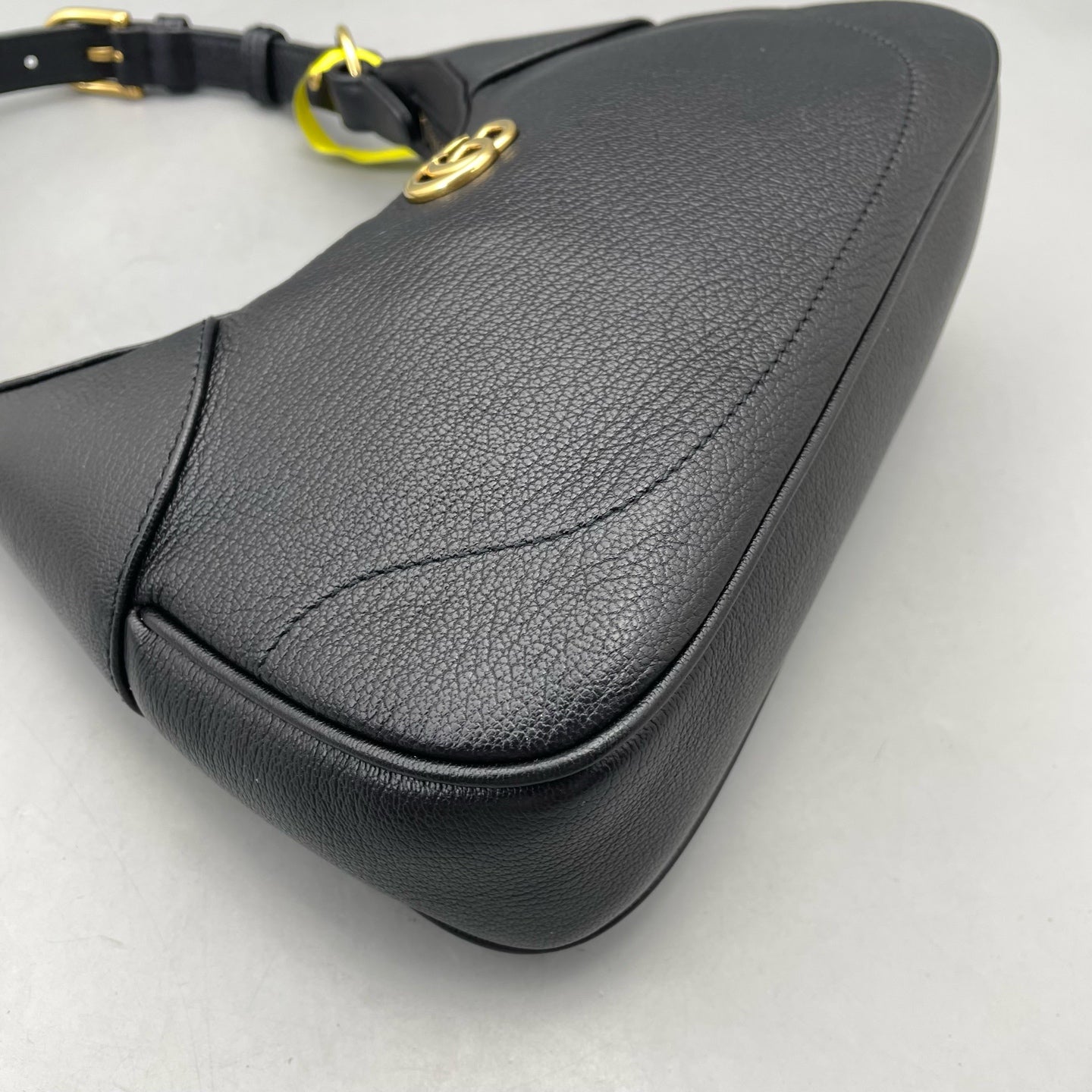 Gucci - Aphrodite Crescent Shoulder Bag - Leather - Black - (medium)