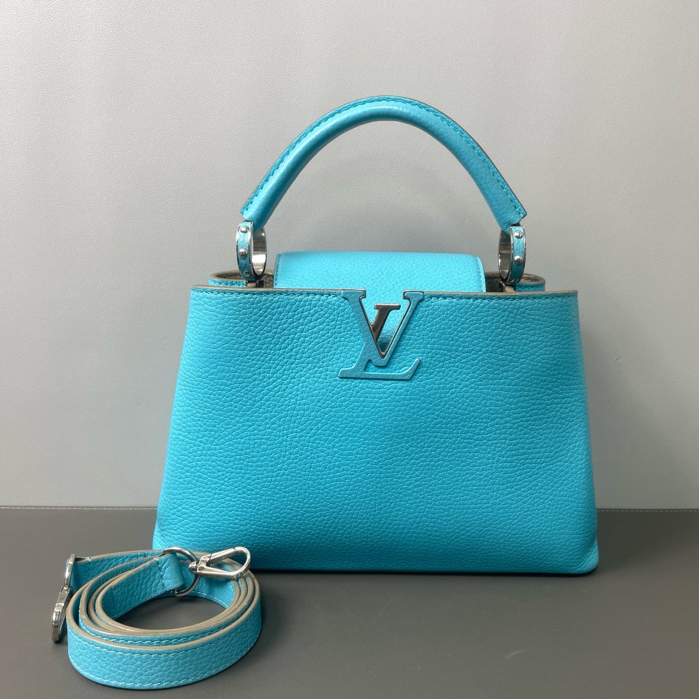 Louis Vuitton - Capucines - Grained leather - Blue - (small)