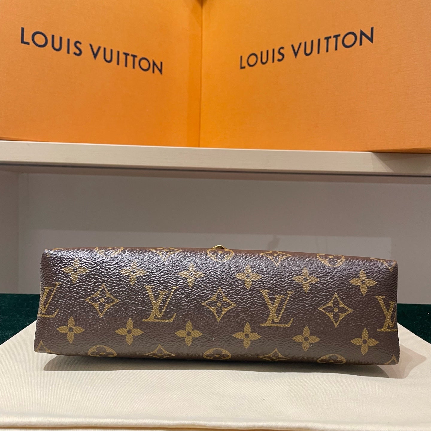 Louis Vuitton - Pochette Métis - Monogram canvas with grained leather trim - Brown with Red flap - (Medium)