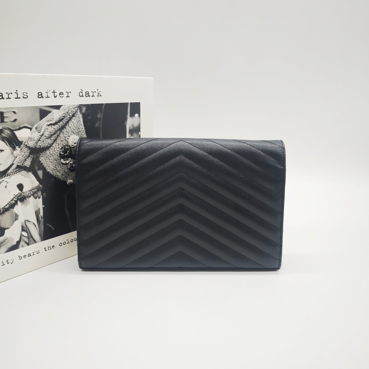 Saint Laurent - Monogram Envelope Chain Wallet - Grained calfskin leather - Black - (Mini)