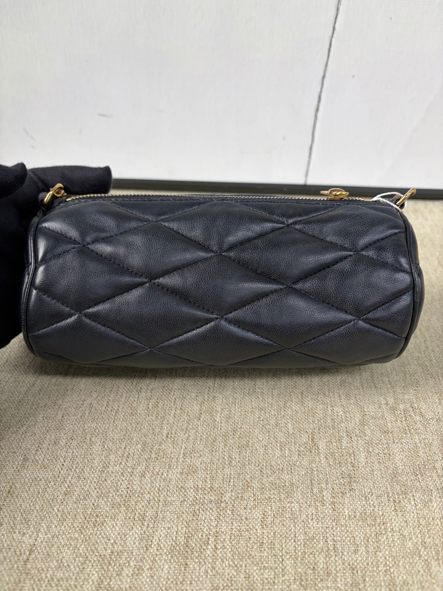 Saint Laurent - Sade Puffer Small Cylindrical Shoulder Bag - Leather - Black - (mini)