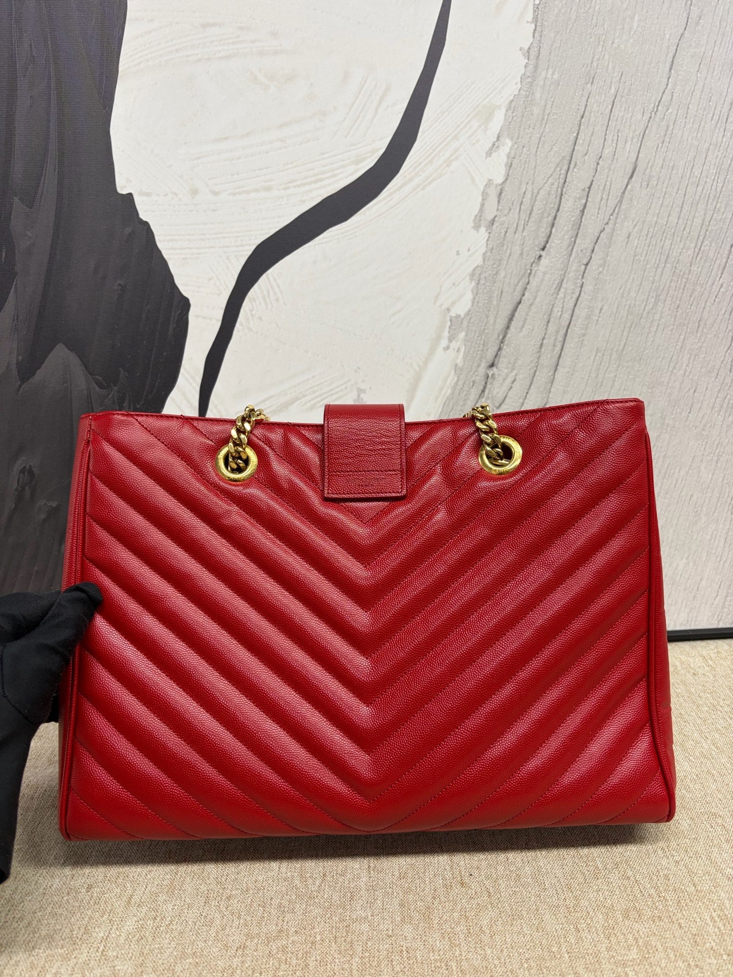 Saint Laurent - Shopping Bag Large with Chevron Quilting - Pebbled leather - Red with Gold-Tone Hardware - (large)