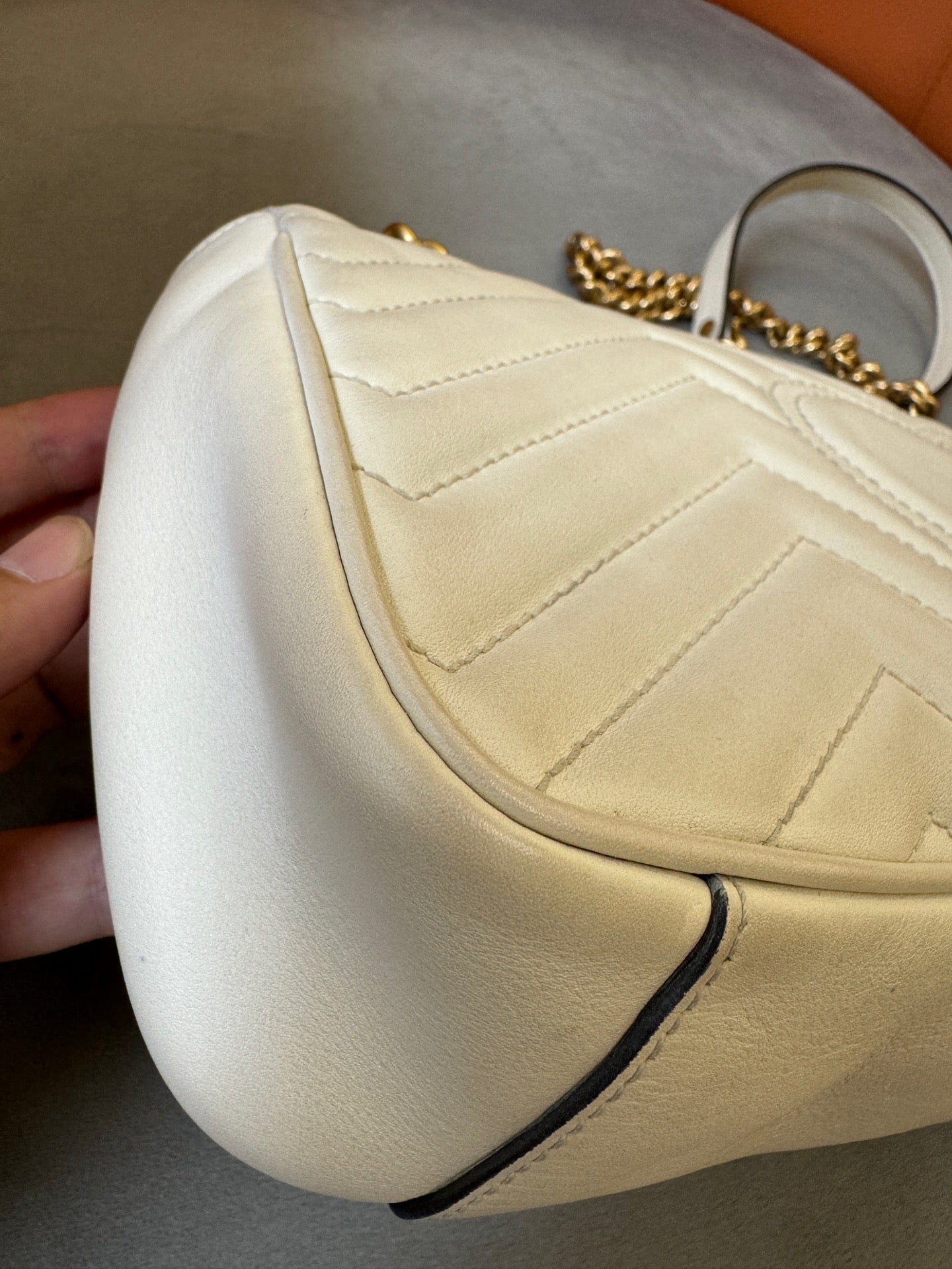 Gucci - Marmont Matelassé Small Shoulder Bag - Matelassé chevron leather - White - (Small)