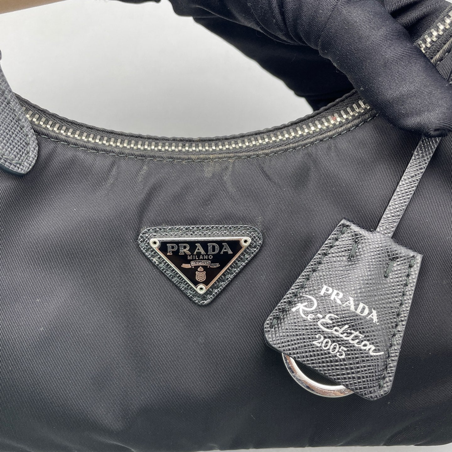 Prada - Re-Edition 2005 Hobo Bag - Nylon and Saffiano leather - Black - (mini)