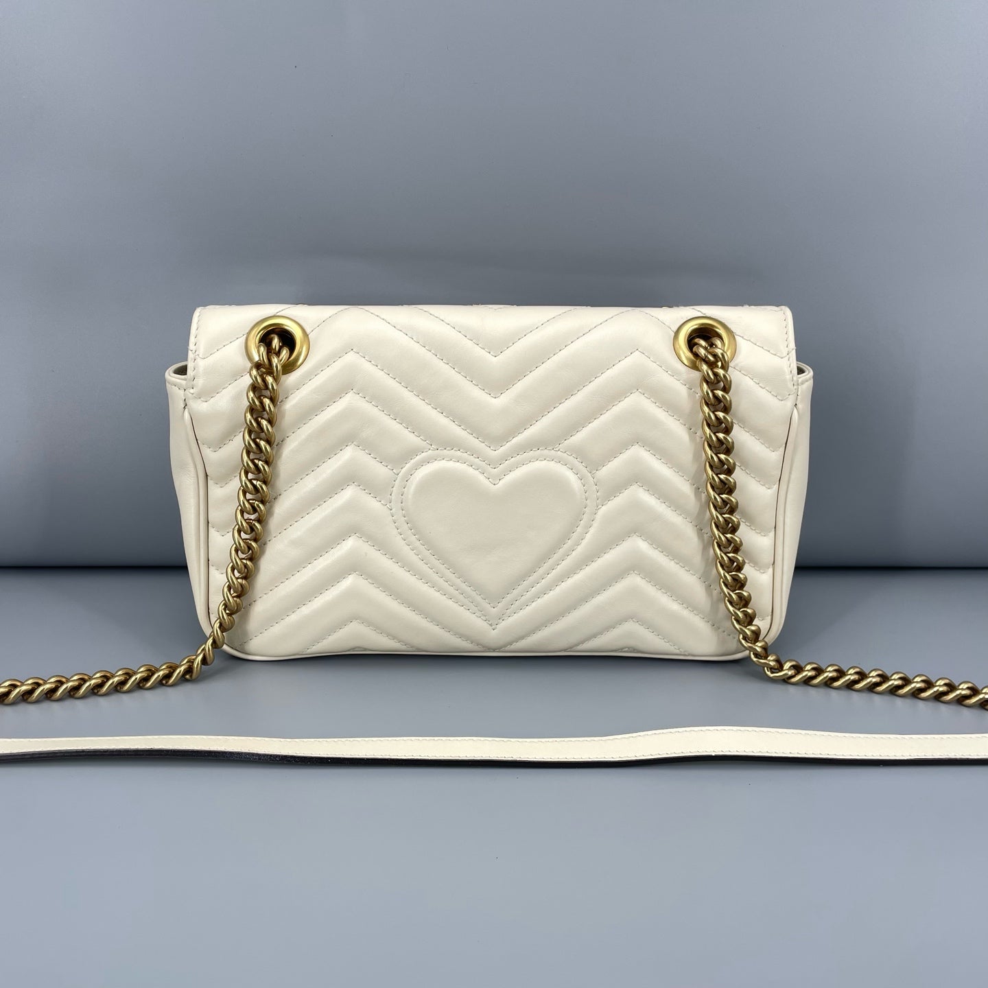 Gucci - GG Marmont Small Matelassé Shoulder Bag - Leather - White - (Small)