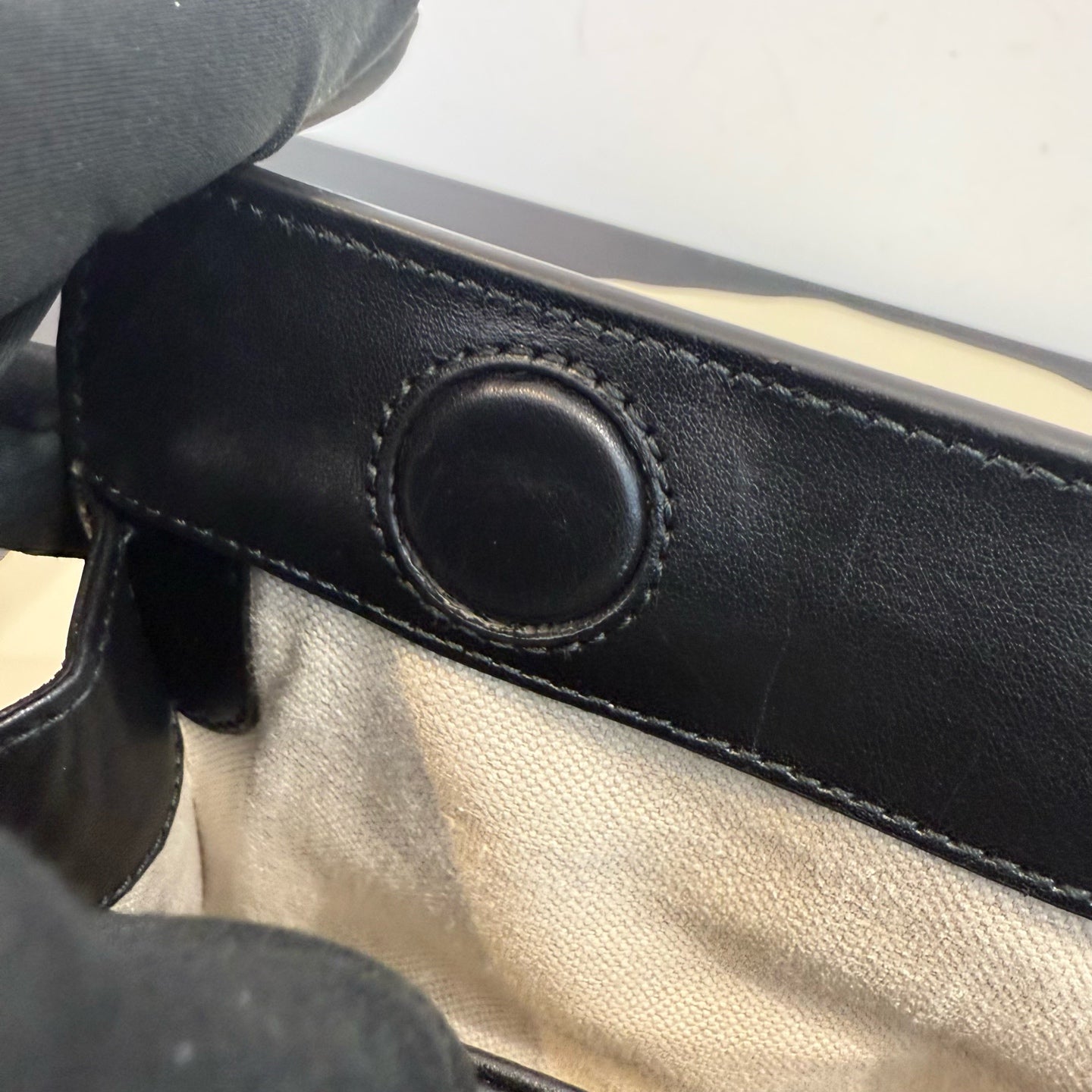 Gucci - GG Matelassé Chain Bag - Leather - Black with Gold-Tone Hardware - (mini)