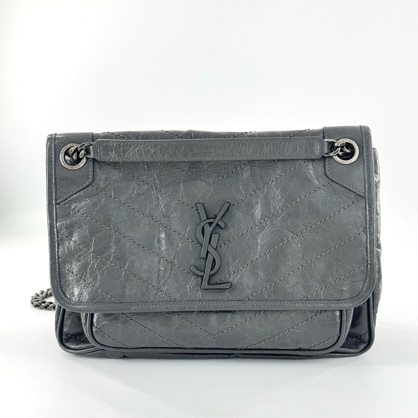 Saint Laurent - Niki Medium - Distressed crinkled calfskin leather - Grey - (Medium)
