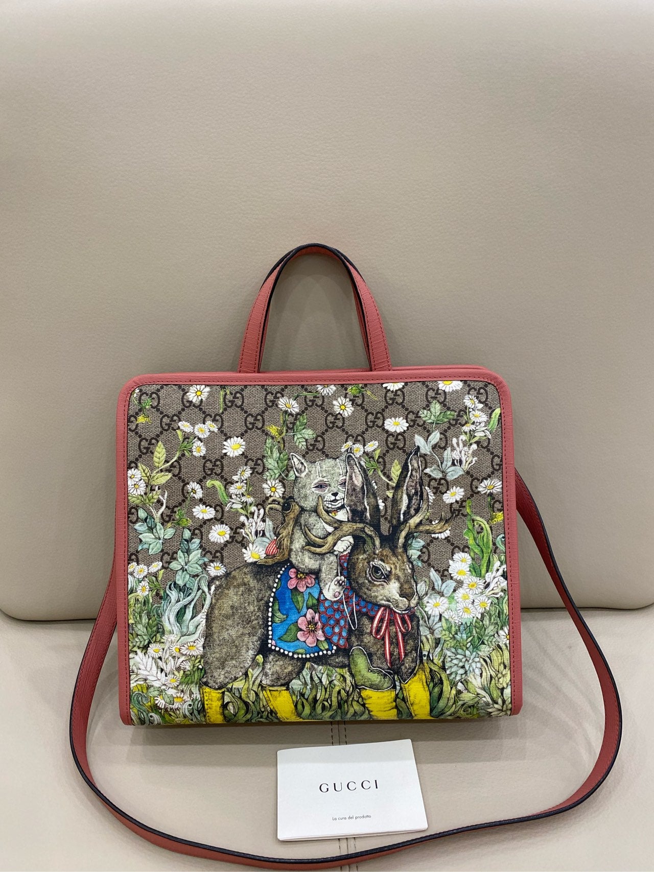 Gucci - Yuko Higuchi Cat and Rabbit Tote Bag - GG Supreme canvas with leather trim - Multicolour with Pink accents - (medium)